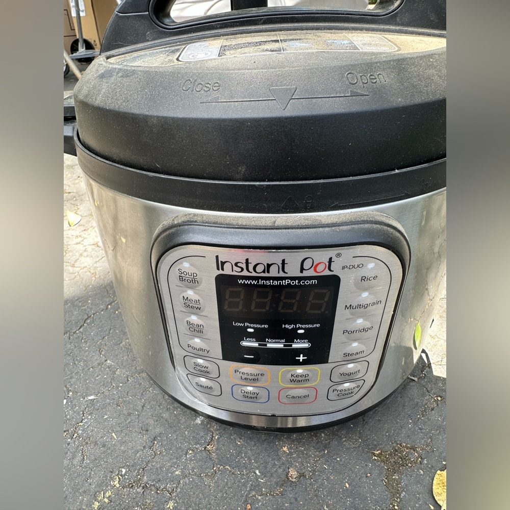 Instant Pot Duo 7-in-1 Electric Pressure Cooker